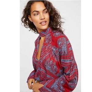 Free People Red & Blue Women's Walking on A Dream Tunic Top Size S Choker top